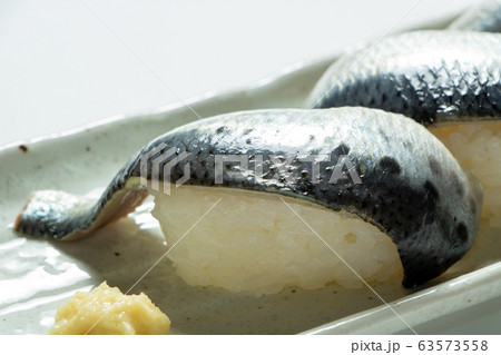 いわし(酢〆)にぎり寿司。 63573558