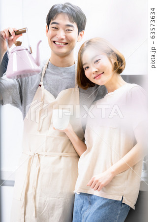 夫婦 二人 2人 63573634