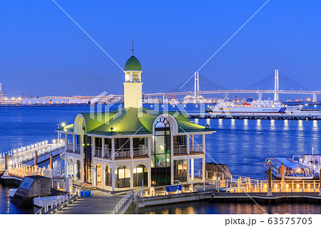 横浜_ぷかりさん橋夜景 横浜_ぷかりさん橋夜景 63575705