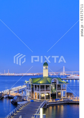 横浜_ぷかりさん橋夜景 横浜_ぷかりさん橋夜景 63575711