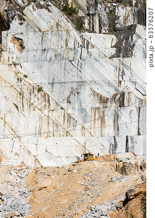 Apuan Alps Italy - Famous quarries of white Carrara marble 63576207