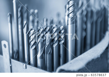 The group of solid end mill tool , radius or bull nose endmill. 63578637