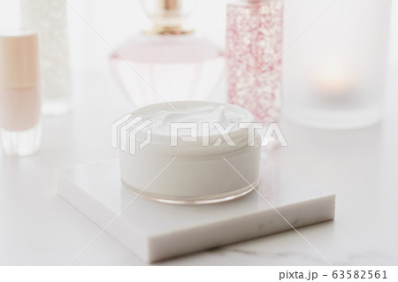 Face cream moisturizer in a jar, luxury skincare cosmetics and anti-aging product for healthy skin and beauty Face cream moisturizer in a jar, luxury skincare cosmetics and anti-aging product for healthy skin and beauty 63582561