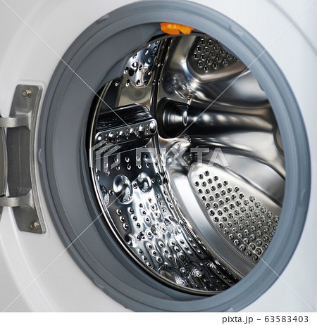 Metal shiny washing machine loading Metal shiny washing machine loading 63583403