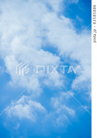 雲 クラウド 白 青 グラデーション 大空 快晴 青空 スカイ 風景 さわやかな空 バックグラウンド 雲 クラウド 白 青 グラデーション 大空 快晴 青空 スカイ 風景 さわやかな空 バックグラウンド 63585886