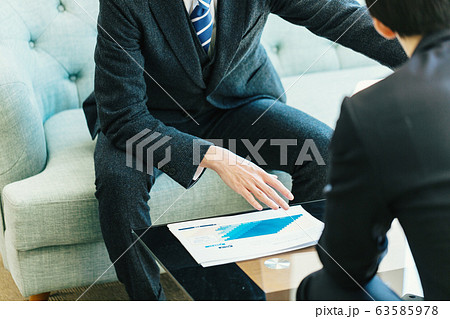 ビジネス 打合せ 商談 会議 ミーティング 63585978