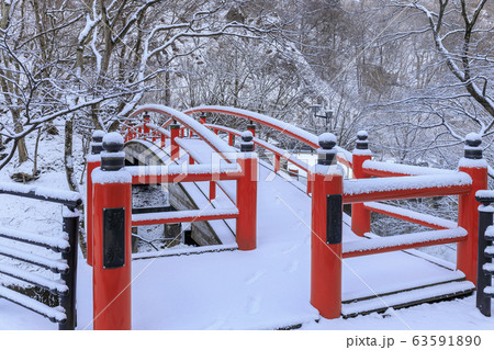 伊香保温泉　河鹿橋　雪景色 63591890