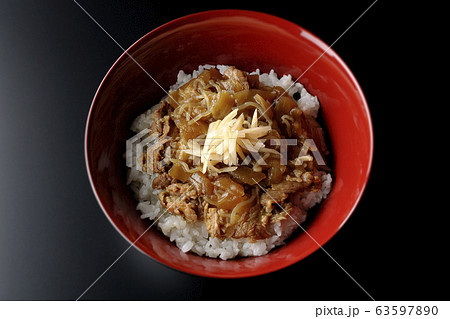 牛丼 63597890