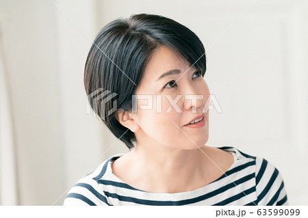 40代女性 63599099