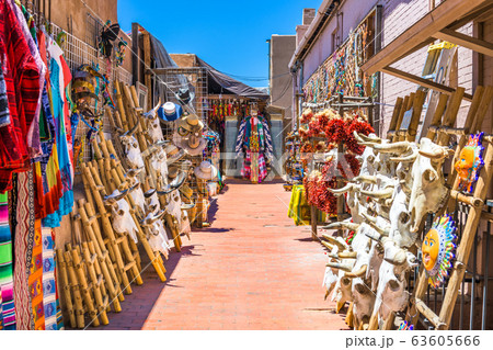 Santa Fe, New Mexico, USA Traditional Market 63605666
