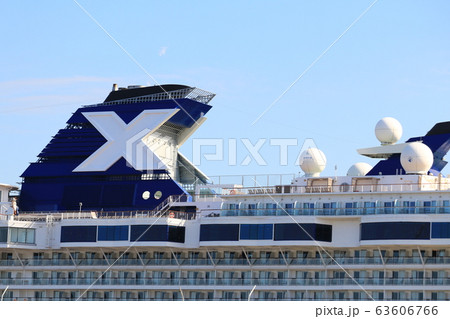 横浜港の大型客船 63606766