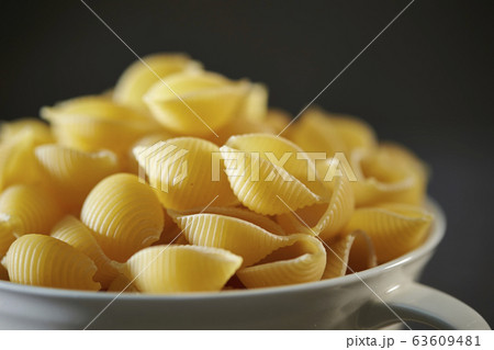 ショートパスタ　コンキリエ 63609481