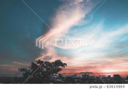 background sunrise. Bright solar glow and sky Colorful artistic wildlife landscape. sunset sky clouds. 63614964