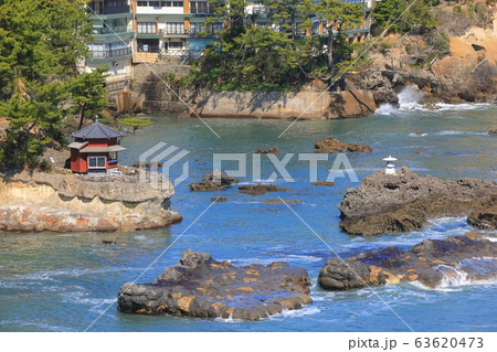 【茨城県】五浦海岸の六角堂 【茨城県】五浦海岸の六角堂 63620473