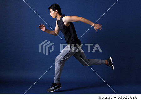 ホリゾントで撮影したスポーツ 63625828