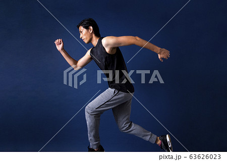 ホリゾントで撮影したスポーツ 63626023