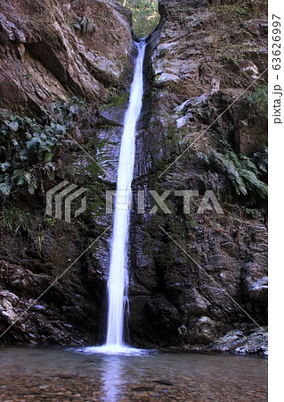 宿谷の滝（埼玉県毛呂山町） 63626997