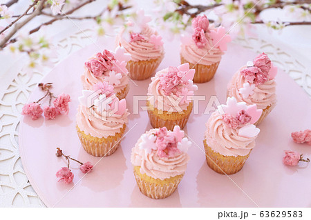 桜カップケーキ お花見スイーツ 桜カップケーキ お花見スイーツ 63629583