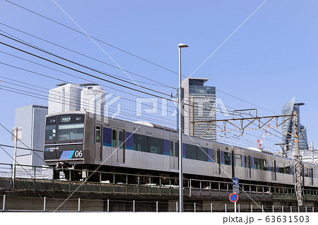 名古屋駅中心部高層ビル群とあおなみ線 63631503