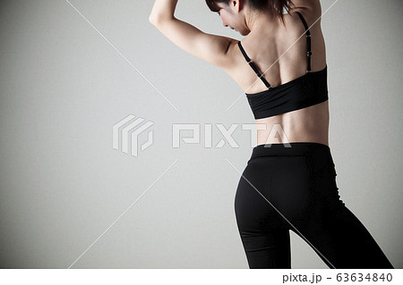 女性 ダイエット フィットネス スポーツ エクササイズ 女性 ダイエット フィットネス スポーツ エクササイズ 63634840