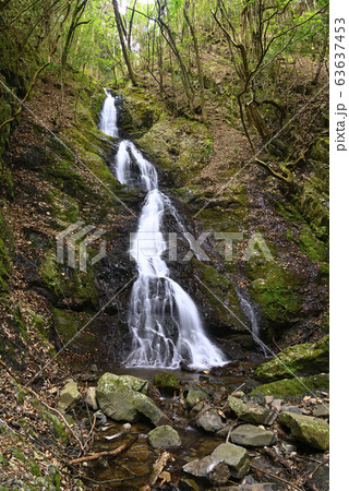 三重の滝（和歌山県伊都郡かつらぎ町） 63637453