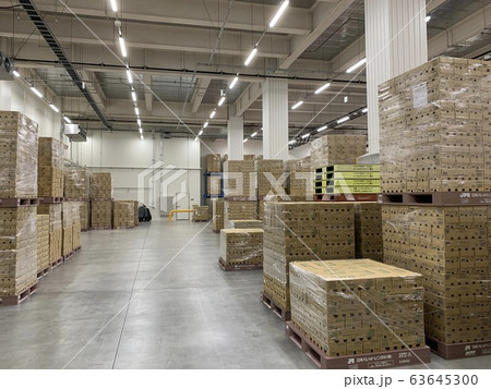 物流倉庫 63645300