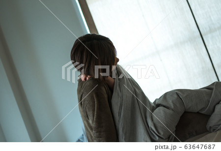 女性　ポートレート 63647687