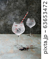 Alcohol beverage. Refreshing Gin and Tonic cocktail 63653472
