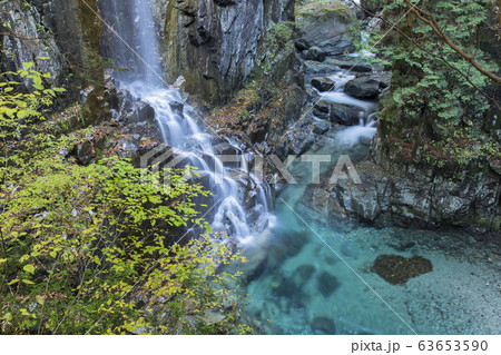 【初夏イメージ】《岐阜県中津川市》付知峡の観音滝 【初夏イメージ】《岐阜県中津川市》付知峡の観音滝 63653590