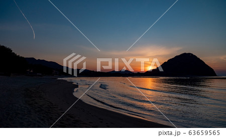 菊ヶ浜 夕日4 63659565