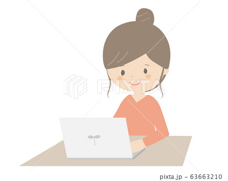 ノートパソコンを使う女性 ノートパソコンを使う女性 63663210