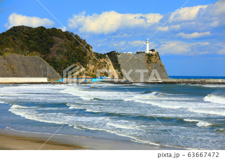 【福島県】荒れる豊間海岸と塩屋埼灯台 63667472