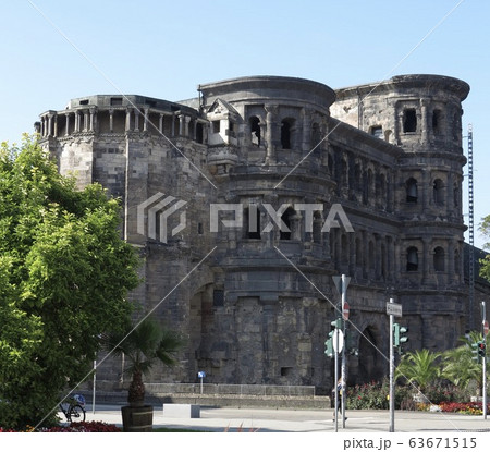 トリアーのポルタニグラ 63671515