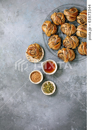 Swedish cardamom buns Kanelbulle 63673344
