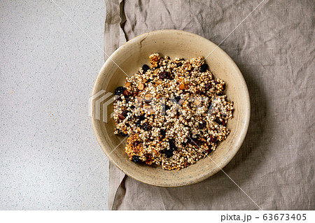 Homemade puffed millet granola Homemade puffed millet granola 63673405