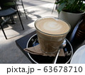パースのカフェにて 63678710