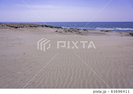 （静岡県）浜岡砂丘の風力発電風車 63696411