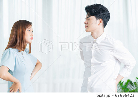 Couple, fight, domestic violence 63696423