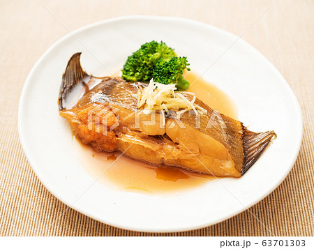 子持ちカレイの煮付け 子持ちカレイの煮付け 63701303