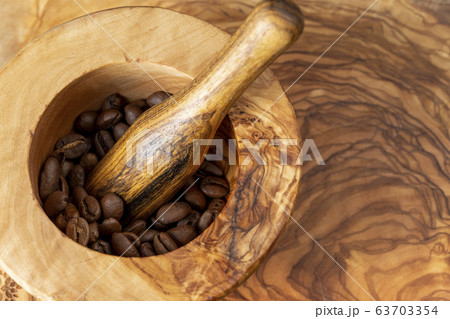 コーヒー豆とオリーブウッドの乳鉢 コーヒー豆とオリーブウッドの乳鉢 63703354