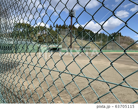 高校野球 スタンド 最前列 63705115