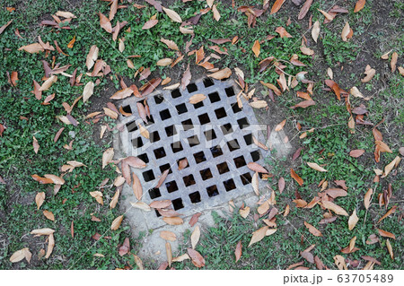 鋳鉄製 格子蓋 63705489