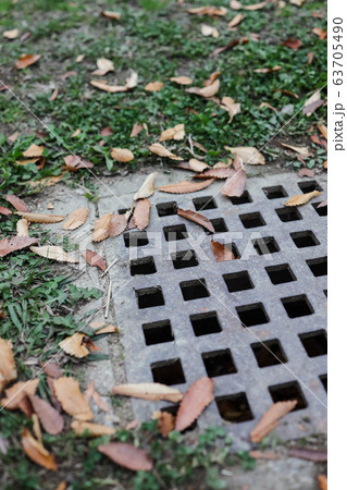 鋳鉄製 格子蓋 63705490