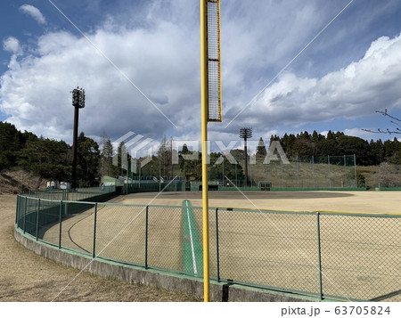 野球場 ライトポール 63705824