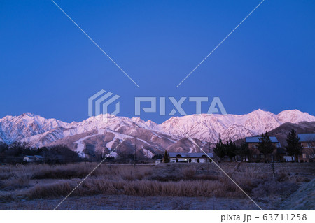 白馬八方尾根：北アルプス：ブルーアワー　　　北安曇郡白馬村 63711258