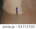 アルハンブラの少年 63715592