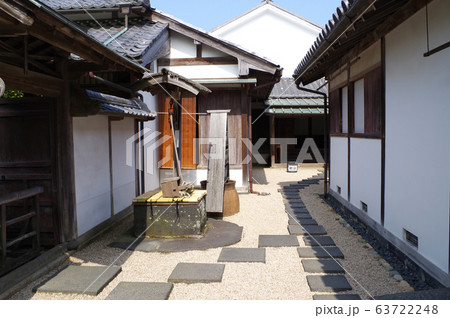 萩市旧菊屋家の玄関に至る建物の様子 萩市旧菊屋家の玄関に至る建物の様子 63722248