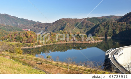 温井ダム　龍姫湖　秋の景色 63723911
