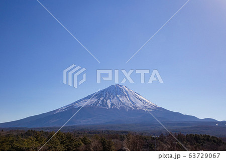 富士山 鳴沢村から 冬景 富士山 鳴沢村から 冬景 63729067