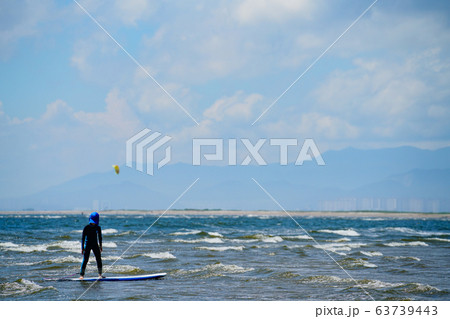 サーフィン 海 ウォータースポーツ 63739443